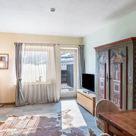 Haus Gabriel - Seefeld Chalet *